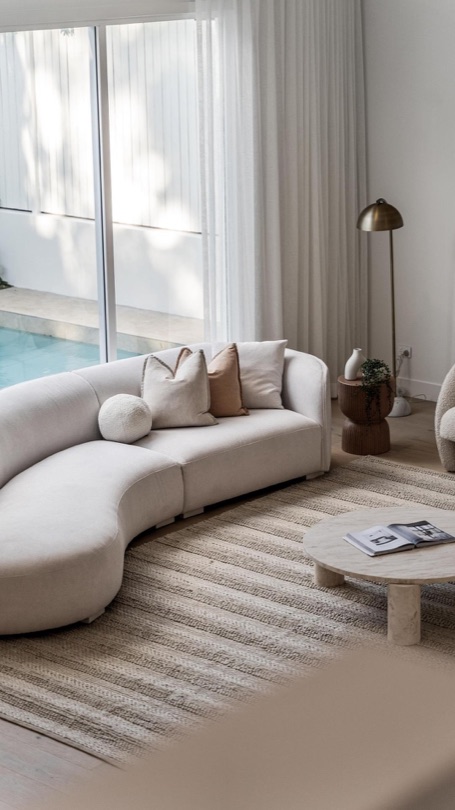 HAVEN. On The Market. ⠀⠀⠀⠀⠀⠀⠀⠀⠀ Experience a blend of refined neutral hues, luxurious textures, and elegant archways that shape a sanctuary redefining the essence of family life. ⠀⠀⠀⠀⠀⠀⠀⠀⠀ The curved staircase, a sculptural piece of art, standing tall over a harmonious living space embracing the Queensland lifestyle.…