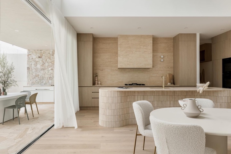 ENCANTO ⠀⠀⠀⠀⠀⠀⠀⠀⠀ Immerse yourself in the architectural elegance and opulence of ENCANTO’s kitchen and living space. This masterpiece, inspired by mid-century Palm Springs, features endless travertine and brass fixtures, creating a striking sculptural interior design that elevates every moment. ⠀⠀⠀⠀⠀⠀⠀⠀⠀ Express your…