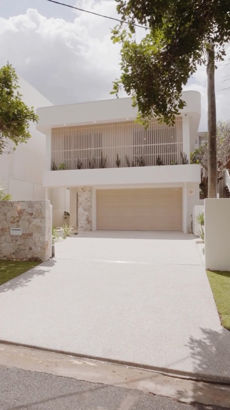 PETRA. Sold. We’re excited to share that PETRA in Taringa has officially sold in less than two weeks! This breathtaking residence is the first home finished in SABDIA’s Elements Collection, redefining luxury living and offering an awe-inspiring experience at every turn. Congratulations to the new owners on securing…