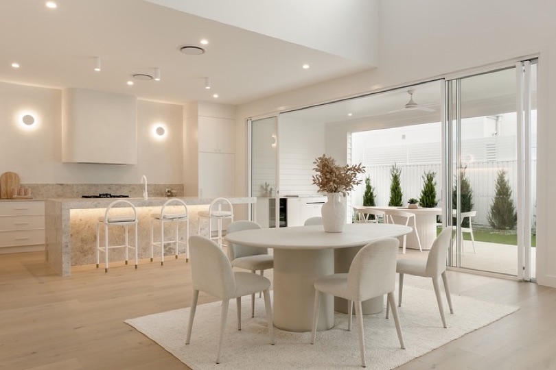HAVEN. ⠀⠀⠀⠀⠀⠀⠀⠀⠀ Discover the captivating allure of HAVEN’s living area, where every detail invites you to bask in elegance. ⠀⠀⠀⠀⠀⠀⠀⠀⠀ Experience the flood of natural light and the effortless flow that connects the indoors to the outdoor terrace and poolside retreat. ⠀⠀⠀⠀⠀⠀⠀⠀⠀ DESIGN · DEVELOP · CONSTRUCT
