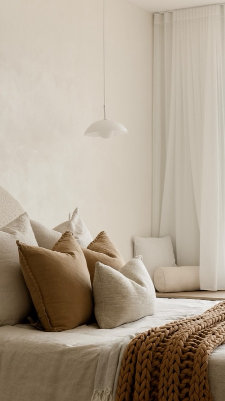 AMMOS Step inside the master suite of your dreams. Spot the arch windows seamlessly blending with the graceful curves of the master suite, a true reflection of precision craftsmanship and thoughtful design at every turn. DESIGN · DEVELOP · CONSTRUCT
