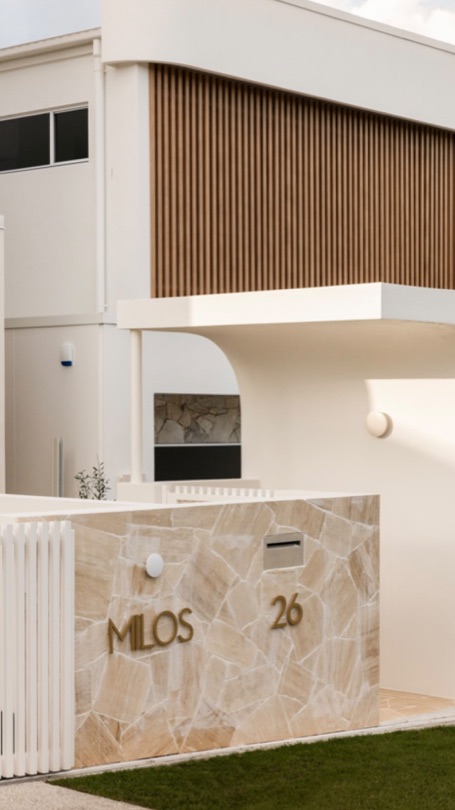 MILOS The process behind MILOS has been defined by precision and continuity — from construction through to completion and final styling. This residence is now complete and preparing to launch to market. For all enquiries contact sales@sabdia.com.au DESIGN · DEVELOP · CONSTRUCT