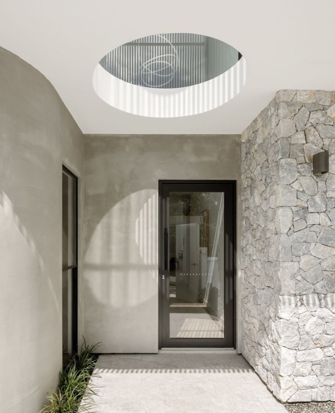 SPECTRE Moody tones. Refined contrast. Elevated finish. Completed in Camp Hill, SPECTRE features grey tundra stone and dark gunmetal accents throughout—delivering a bold, contemporary edge that defines the home’s character. DESIGN · DEVELOP · CONSTRUCT