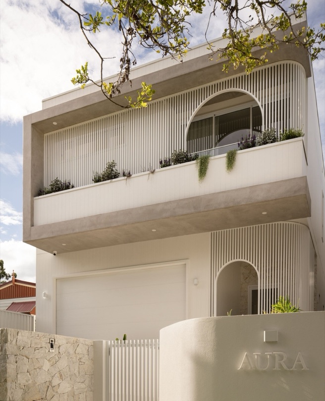 AURA A statement of elevated modern living in Taringa, where considered design meets refined materiality. Open, light-filled spaces flow seamlessly to curated outdoor areas, creating a home that balances elegance with effortless functionality. DESIGN · DEVELOP · CONSTRUCT