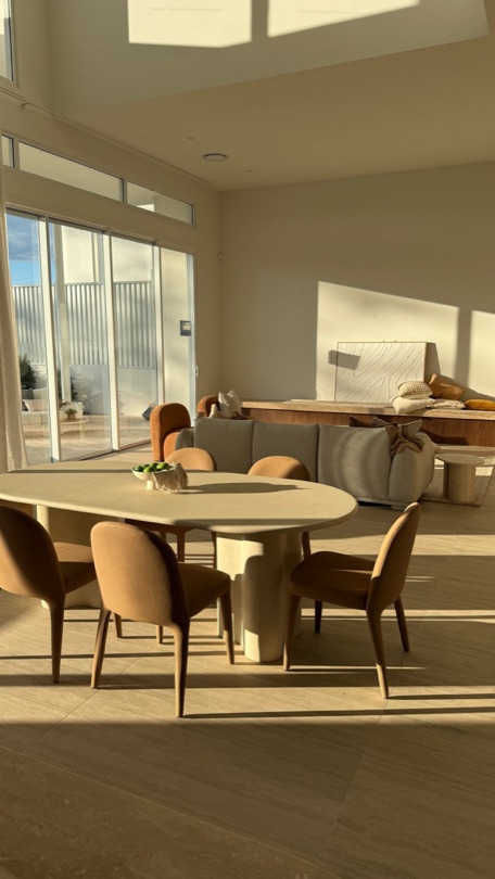 SIERRA Welcome to SIERRA. A residence where soft curves, natural stone and sweeping city views come together to create a home that feels both effortless and refined. From the sculptural facade to the layered travertine interiors and the light-filled living spaces, every element has been thoughtfully designed to…